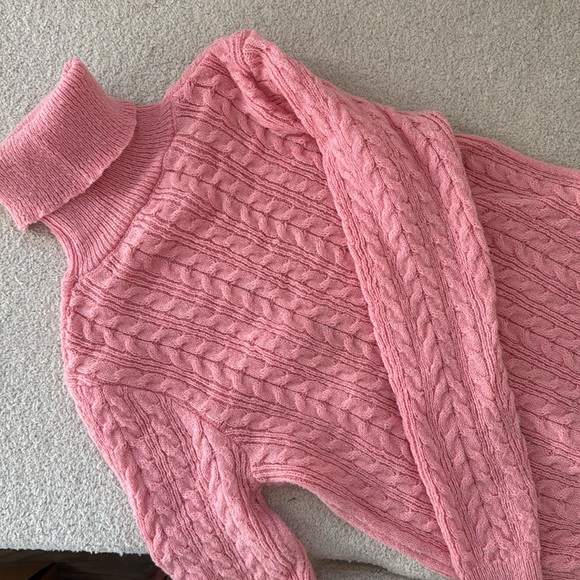 PINK TURTLE NECK SWEATER - Picture 3 of 3
